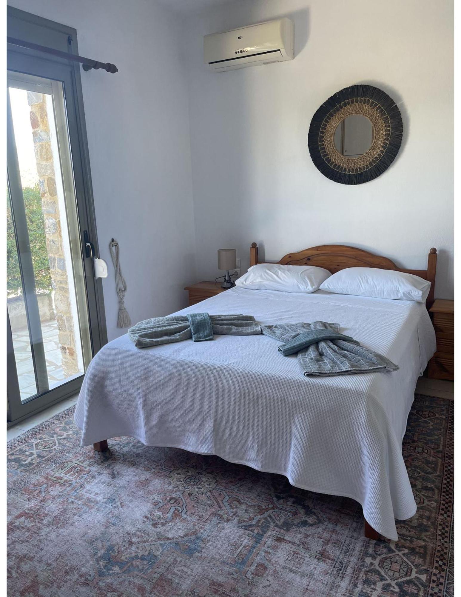 Skiathos Seaview Villa With Pool Punta Екстер'єр фото